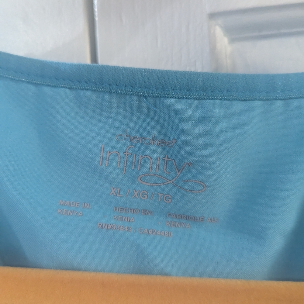 Cherokee Infinity Aqua Scrub Set - Picture 3 of 6